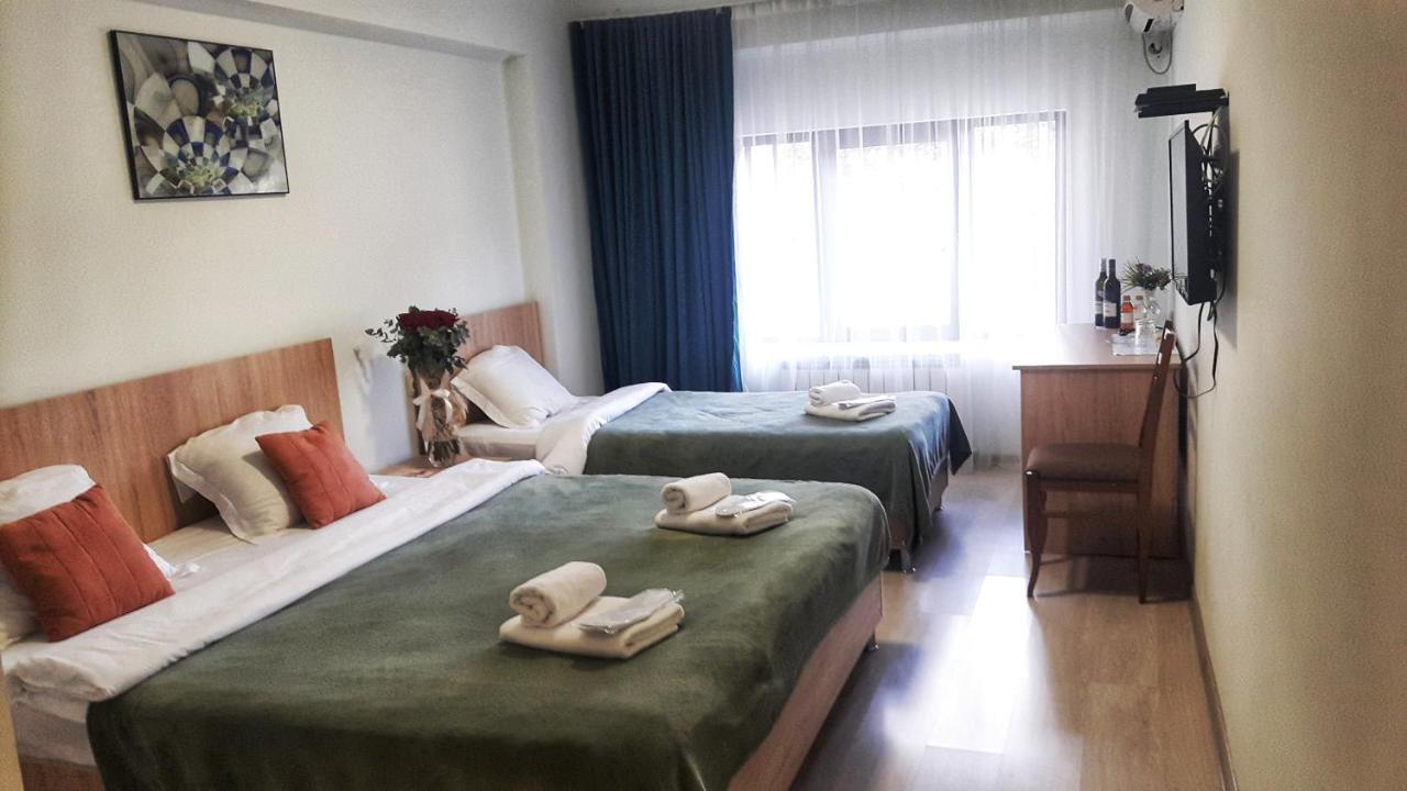 Amadeus Hotel Tiflis Exterior foto